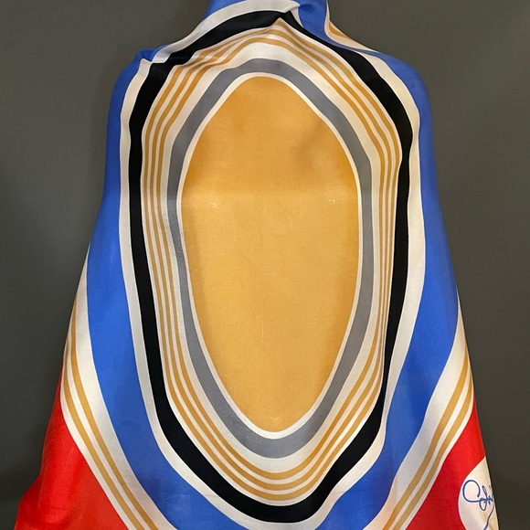 Large Vintage Schiaparelli Silk Scarf 27 In Sq Fair to Good Condition - Picture 4 of 10